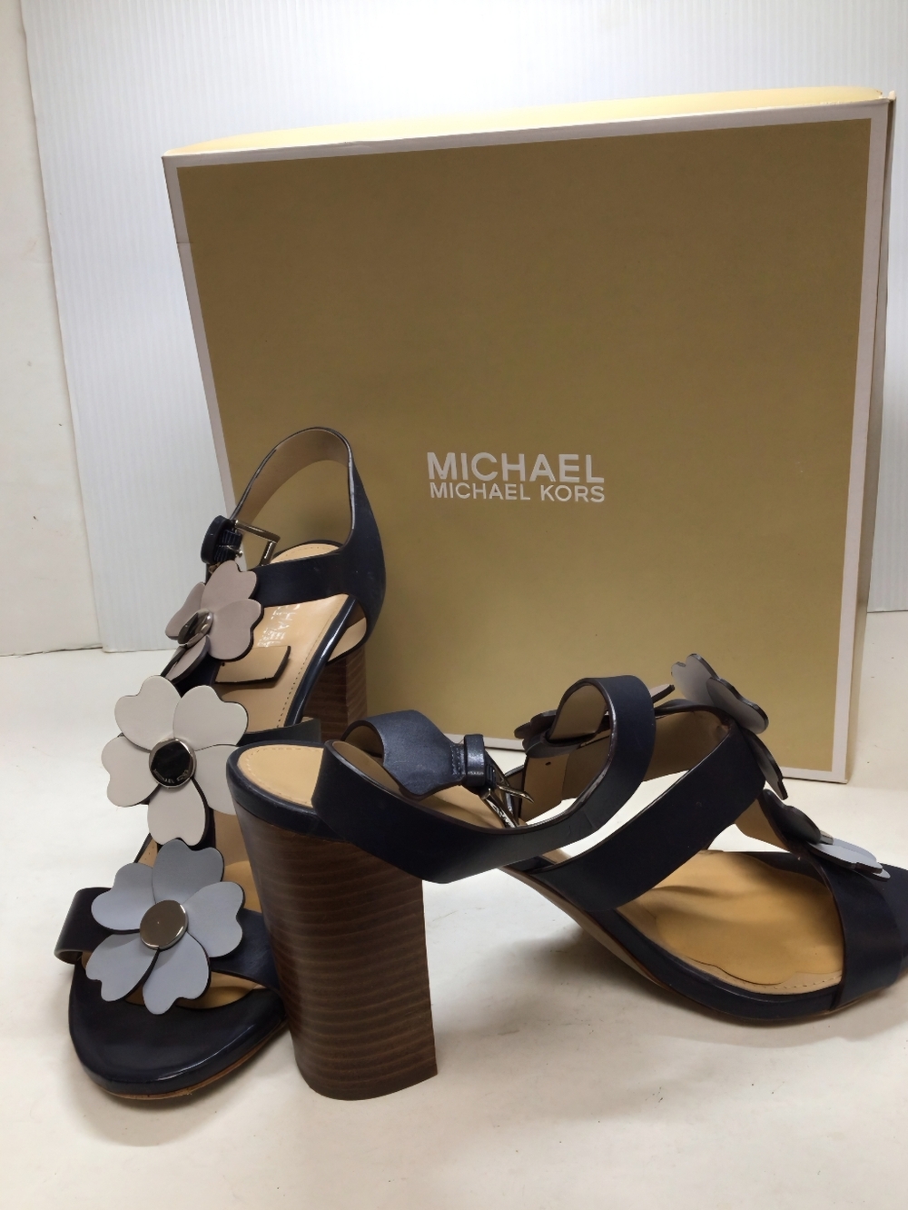 Michael Kors Kit Sandal Leather 8M Admiral/Pgrey IOB